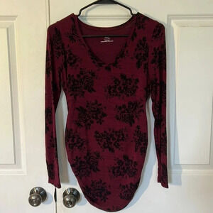 Motherhood Maternity maroon and black floral print size Small long sleeve